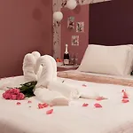 Happy House Comfort 4*
