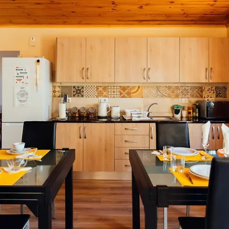Konukevi Happy House Comfort 3*