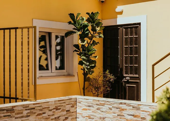 Guest house Happy House Comfort 4*