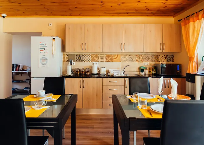Happy House Comfort 4*