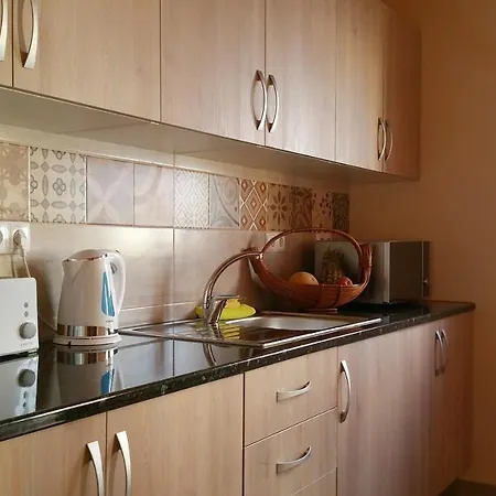 Happy House Comfort 3*