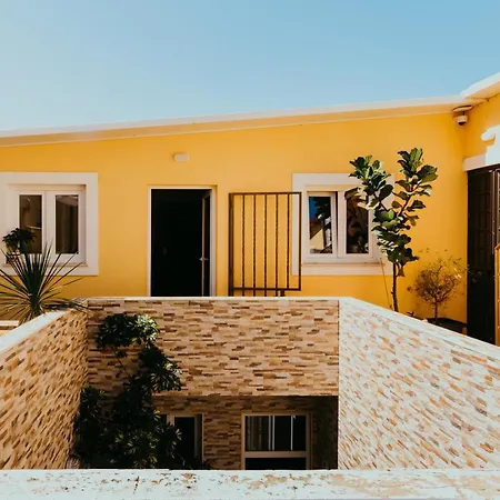 Guest house Happy House Comfort