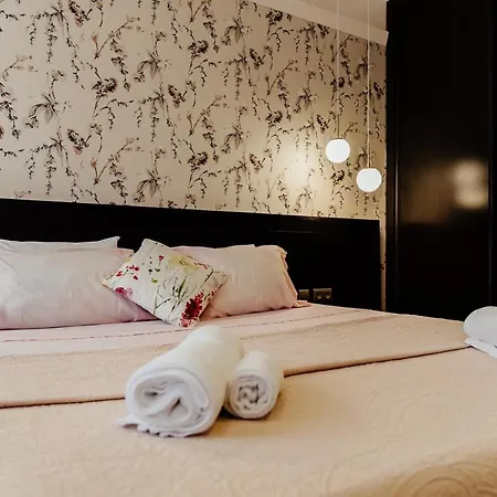 Happy House Comfort 3*
