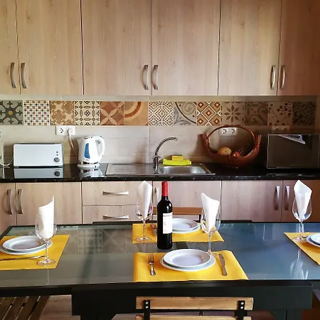 Happy House Comfort Distrikt Faro