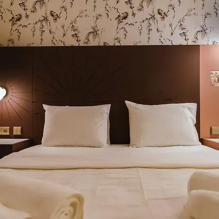 Happy House Comfort Gasthof 4*